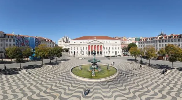 Fig. 6. Praça do Rossio, Lisboa. 