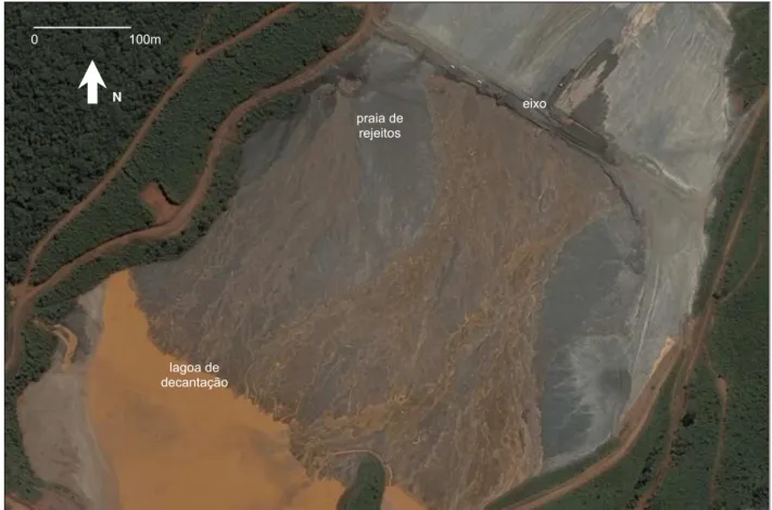 Figura 31 – Foto aérea da barragem de rejeitos de Campo Grande, CVRD S/A, Mariana.  (fonte: modificado de  Google Earth, 2006)