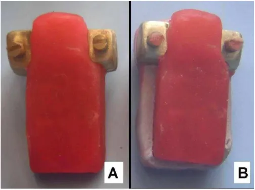 Figura  4.4  –   A:  enceramento  ao  redor  da  raiz  e  da  parte  metálica  do  molde