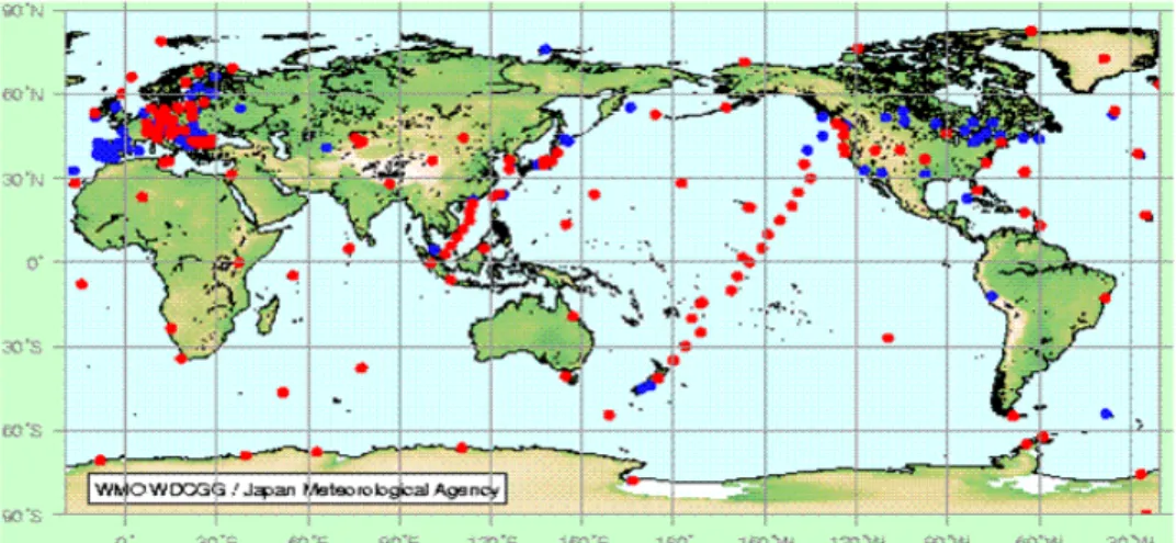 Figura 1.1. Distribuição das estações fixas que contribuem com dados para o WMO  – World Data Centre for Greenhouse Gases (fonte: WDCGG/Agência Meteorológica  Japonesa)