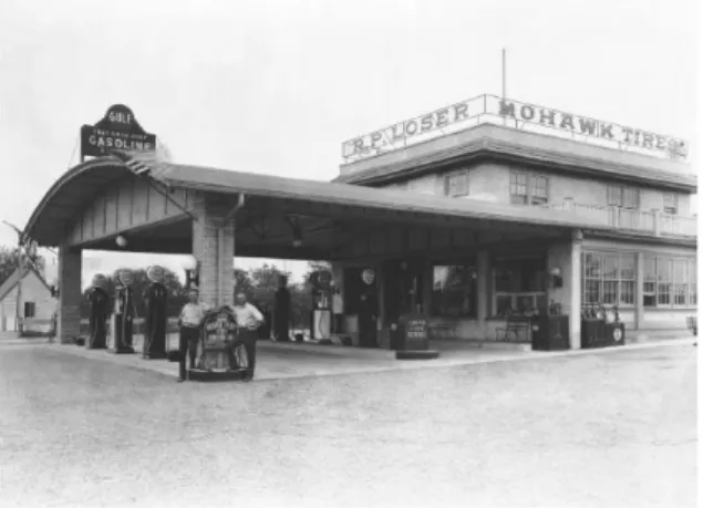 Fig. 10.. Posto de gasolina com loja  de conveniência anexa. 1935. 