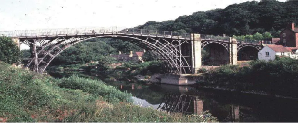 Figura 2.2 - &#34;Ironbridge&#34;, ponte em ferro sobre o rio Severn na Inglaterra 2 