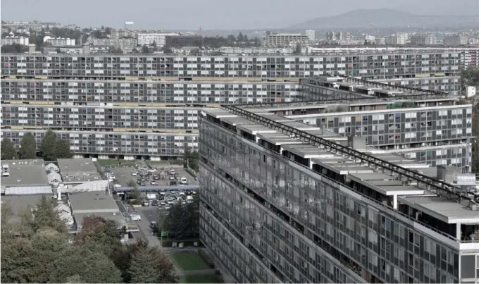 Fig. 4 – “Le Lignon”: edifício de habitação coletiva localizado na periferia da cidade de Genebra 