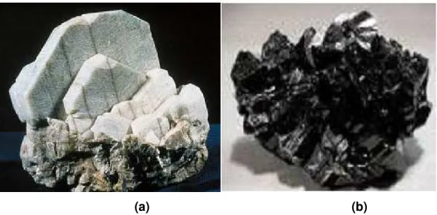 Figura 4. (a) e (b) Ilustração do mineral cassiterita, principal fonte do SnO 2 . 