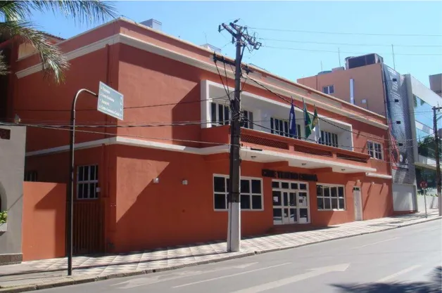 Figura 3.1. O Cine Teatro Cuiabá em 2009. Fonte: Naine Terena, 2009. 