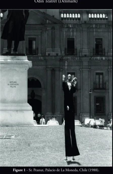 Figure 1 - Sr. Peanut, Palacio de La Moneda, Chile (1988).