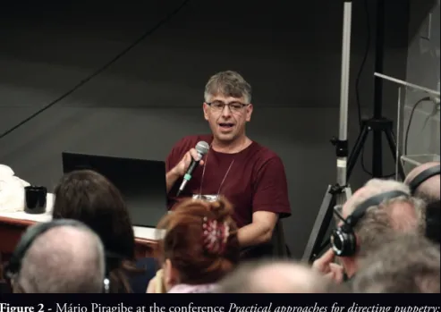 Figure 3 - Exercise at the conference Practical approaches for directing puppetry: a dialogue,  during the event 3rd PRO-VOCATION in UDESC (2019)