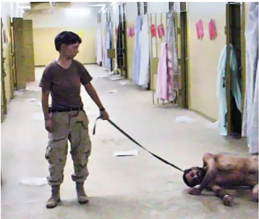 Fig. 4. Tortura de prisioneiros iraquianos por soldados estadunidenses em Abu Ghraib. 