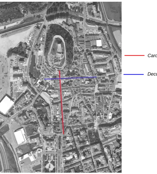 Figura 16 - Eixos romanos demarcados sobre a vista aérea da atual cidade. (CMTV, 2010) 