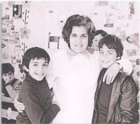 Fig. 11 - Escola da Serra, à esquerda o filho Artur Jorge e à direita o “Pirolito” 