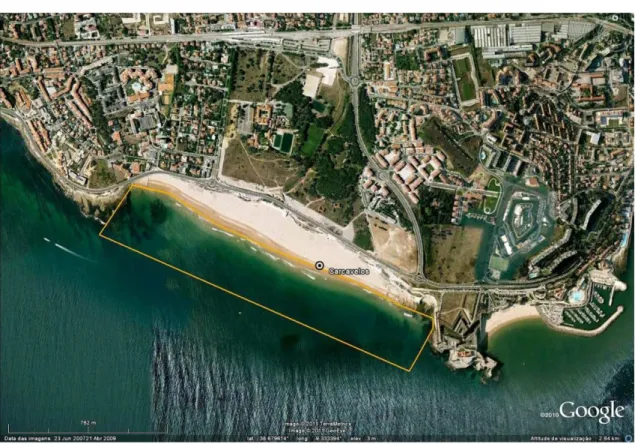 Figura  3  -  Praia  de  Carcavelos  -  Delimitação  da  Água  Balnear  e  Localização  do  Ponto  de  Monitorização