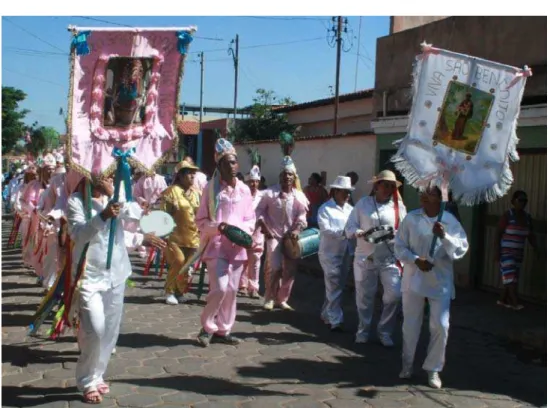 Figura 2 – Terno de Catopês de Nossa Senhora do Rosário e São Benedito na festa de São   Benedito em 2016