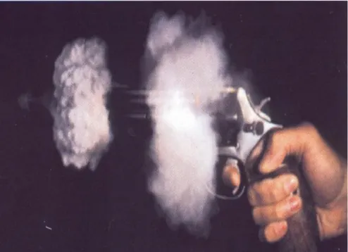 Figura 2 – Imagem da nuvem de fumaça criada durante a descarga de uma arma de fogo. 
