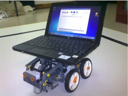 Figure 3.2: A mobile node created with a Lego MINDSTORMS NXT robot and a coupled netbook.