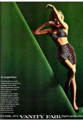 Figura  3-  Apresentaçãode  lingerie  leopardo  na  revista  de  moda  Vanity  Fair  (1962)(  Fonte: 