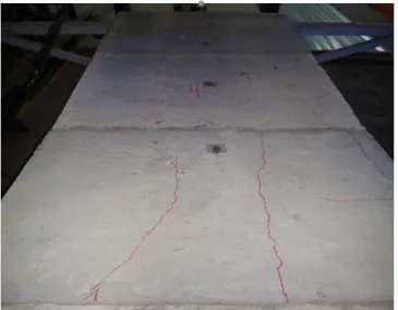 Figure 14: Top view of the half-board sample with crack lines on the concrete top surface at failure