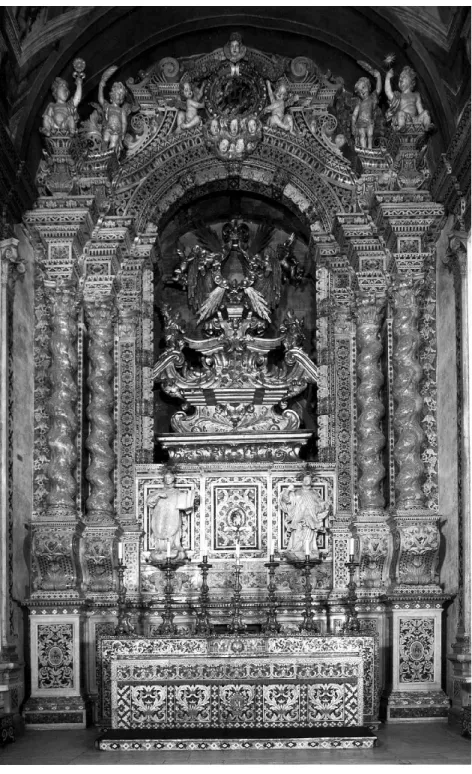 FIG. 1. Retábulo-mor da igreja do antigo Colégio de Santarém (Foto Hélio Ramos).