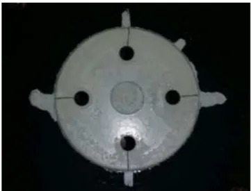 Figure  1:  Welding  lines  in  a  ceramic  part  produced  by  LPIM  process.