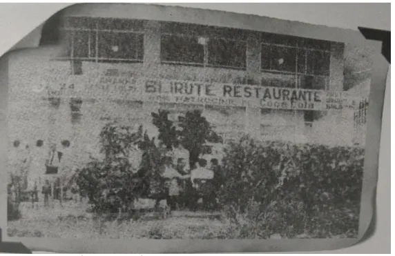 Figura 3. Fachada do Beirute Restaurante Bar, na Superquadra 109, com a faixa de  inauguração