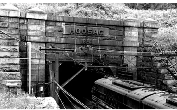 FIGURA 3. TÚNEL DE HOOSAC, PORTAL OESTE EM AGOSTO DE 1946 (www.intact.com )