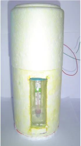 Figura 1. Recipiente de poliestireno expandido (isopor) para mamadeiras utilizado para a  construção do calorímetro
