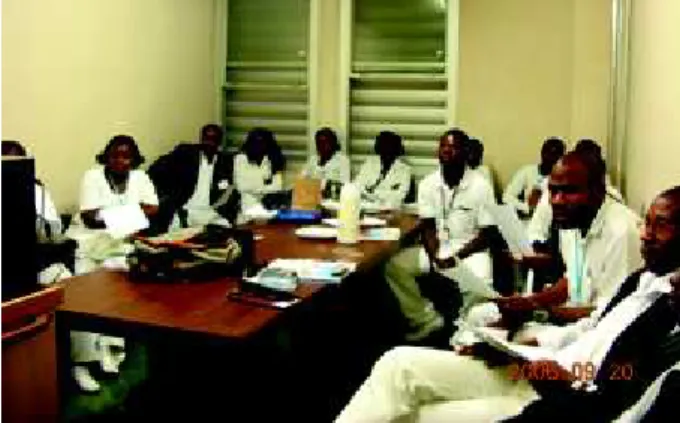 Figura  17. Curso de EEG aos Alunos do Instituto Superior de Enfermagem de Angola da Universidade Agostinho Neto em setembro de 2006.