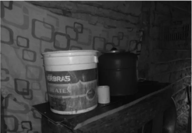 Figura 5 – Armazenamento de água para cozinhar e  beber na comunidade Cumaru