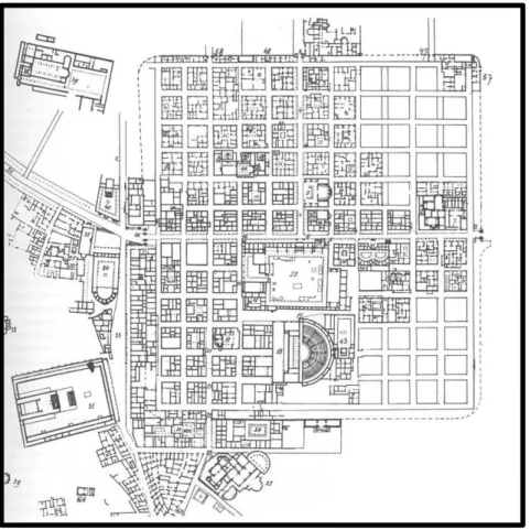 Figura 2 - Plano de Timgad. Aplicação do assentamento romano (Lamas,  2007) 