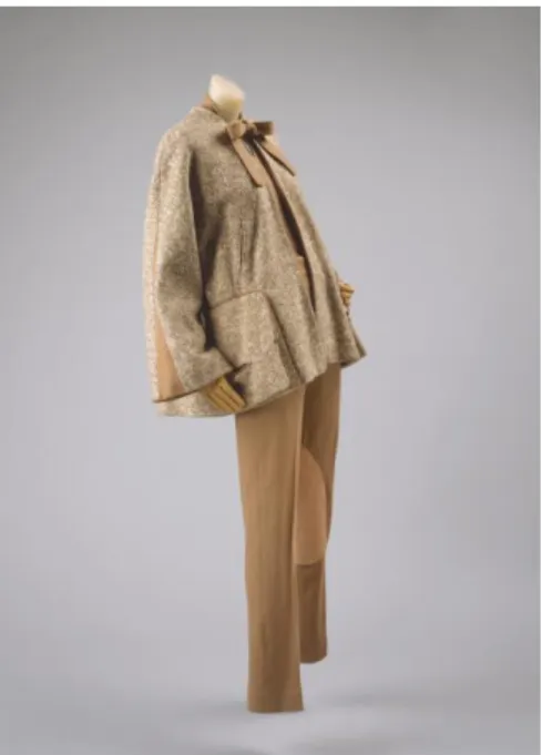 Figura  5_Vera  Maxwell,  1948  “A  roupa  tinha  de  ser  versátil,  adequada  a  diferentes  climas  e  que  não  amarrotasse  quando  arrumada  numa  mala.” 