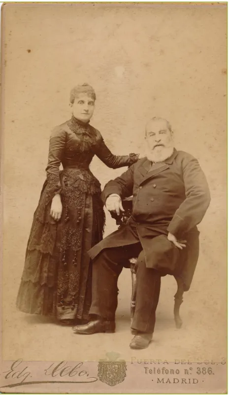 Figura 4 Doutor José Vaz Monteiro e sua Mulher D. Amélia Augusta  de Sousa Aguiar, em Madrid, tirada no atelier Edg