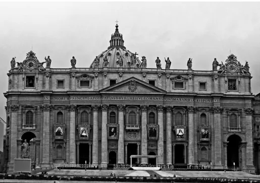 Figura 8: Basílica de São Pedro no Vaticano vista a partir da Praça de São Pedro.
