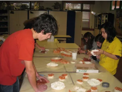 Figura 25 . Aula de Expressão Plástica 