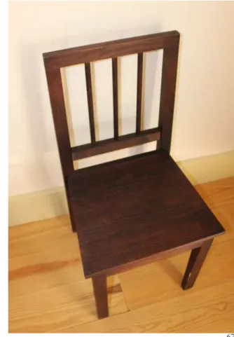 Fig. 66 - Cadeira antiga restaurada  Fig. 67 - Cadeira desenhada pelo arquiteto