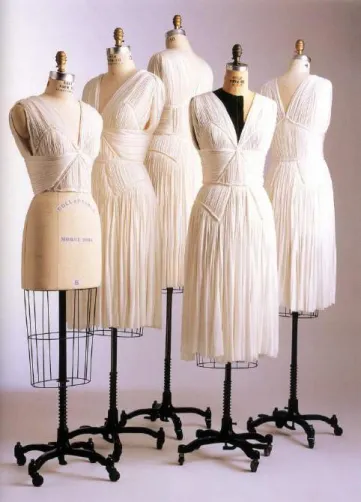 Fig. 12 - Protótipos de vestidos drapeados. Isabel  Toledo, colecção Outono/Inverno 2006-2006
