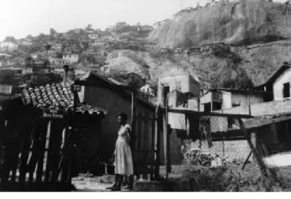 fig. 9  Favela da Providência anos 20 http://guiajosecarlosmelo.blogspot.pt/2008/09/em-projeto_7947.htmlO   p r o j e t o   c o n v e n c i o n a l   e   a s   l ó g i c a s  t o p d o w n  r e p r e s e n t a m   a i n d a   p a r a   o s   a r q u i t e 