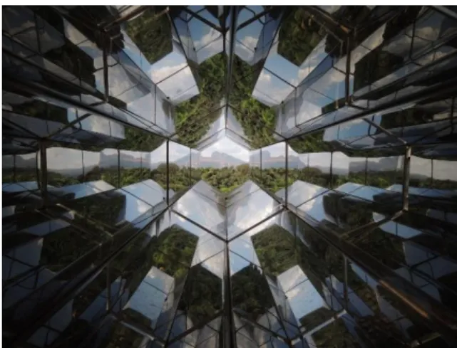 Fig.  5  e  6  Olafur  Eliasson,  Viewing  Machine,  2000,  vista  da  obra  exterior  e  interior