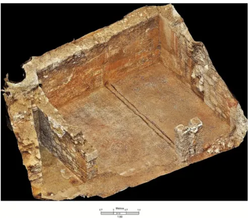 Figura II.4 - Compartimento de casa romana com estuques pintados e pavimento  musivo. (NETO ET AL., 2017, p.30) 