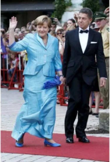 Figura 1 - Imagem humanizada: Angela Merkel com o marido a caminho da ópera 16