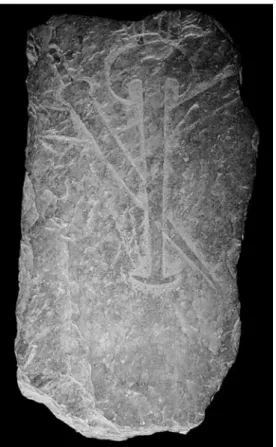 Fig. 5 – Sepultura  de  tipo  cista  integrada  em  recinto  tumular  de  planta  rectangular, escavada em Panóias (Ourique) por Leite de Vasconcelos (1908,  Fig