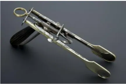 Fig. 5- Dupla Guilhotina de Morell Mackenzie. 