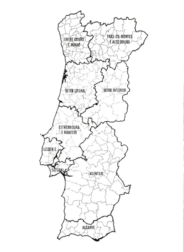 Fig. 9 - Mapa das Regiões Administrativas e Municípios Apresentado no Relatório  do Ministério do Equipamento, do Planeamento e da Administração do  Território e Previamente Objecto de Apreciação em Conselho de Ministros  em Abril de 1998 