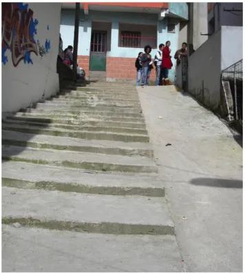 Figura 5 – Exemplo de escadas públicas no interior do bairro