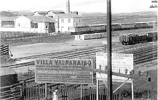Figura 13. Foto da ESTAÇÃO DE SANTO ANDRÉ, 1930 – pátio de manobras  e inicio da instalação de indústrias ao seu lado (fonte: PSA, 2007).
