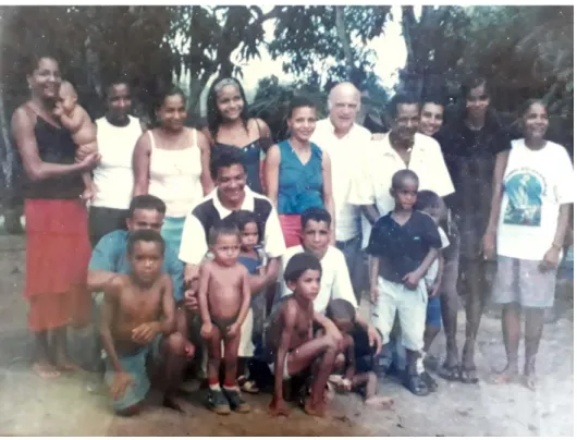 Figura 2. Família Ramos e o padre Chico, Uruará, Pará. 