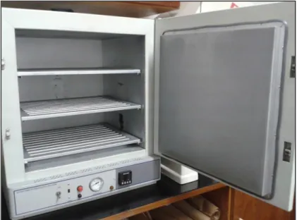 Figura 12 – Estufa utilizada para a secagem do material coletado.  