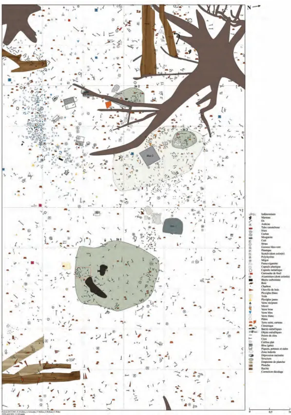 Figure 3 : Relevé général du matériel archéologique dans et autour de la cabane de Peau d’âne (fouilles 2013- 2013-2015, 60 m 2 )