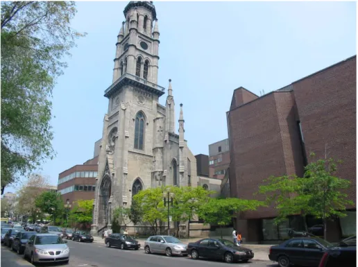 Figure 17 : Le clocher de l’ancienne église Saint-Jacques et le pavillon  Judith-Jasmin de l’Université du Québec à Montréal