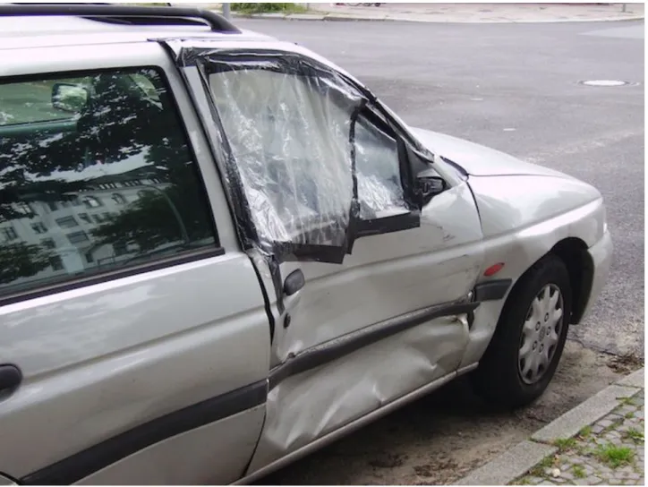 Figure 2:  A “functional” car - photo by Garitzko