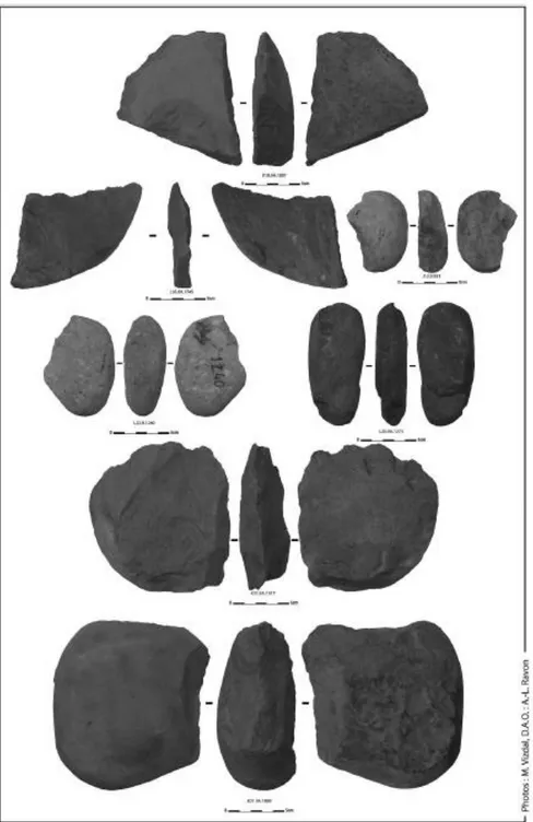 Fig. 5: Lithic industry from Menez-Dregan I, layer 9 (Photos: M. Vizdal, CAD A.-L. Ravon)