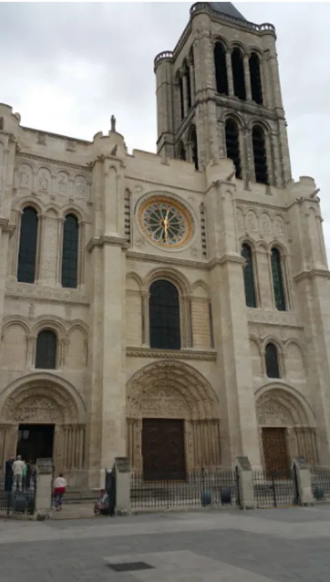 Figure g. Abbey Church of Saint-Denis showing missing tower lost due to poor structural reinforcement